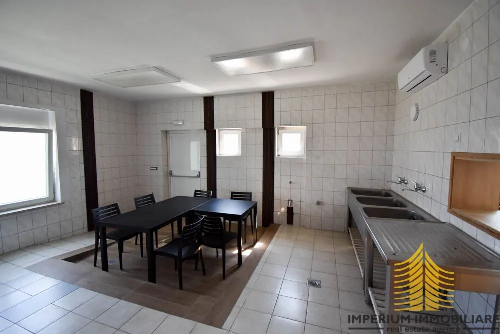 najam- kuća za radnike soblinec 790m2 - slika 16