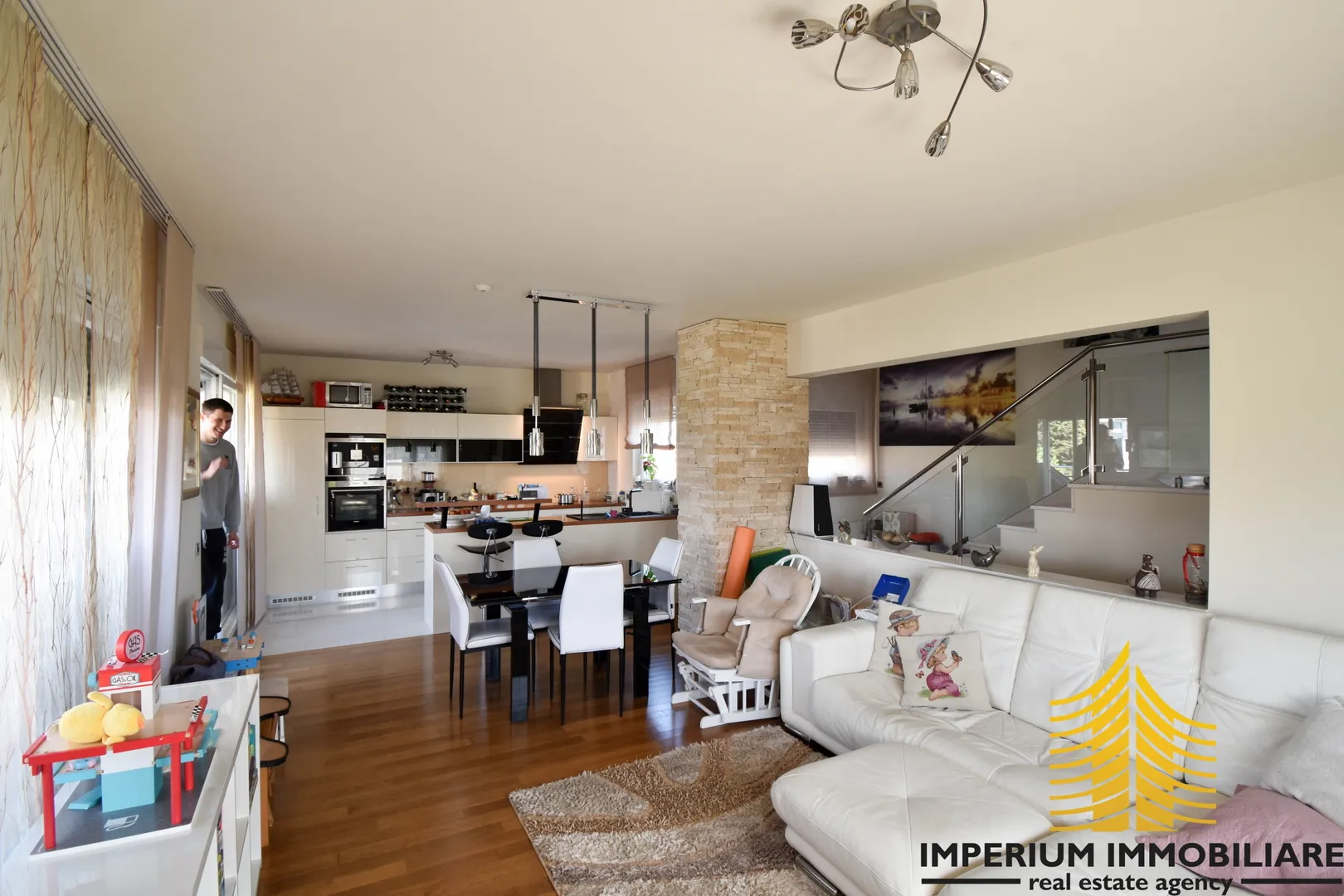 stan zagreb, penthouse (dvoetažni), laščina - 123m2 (prodaja) - slika 6