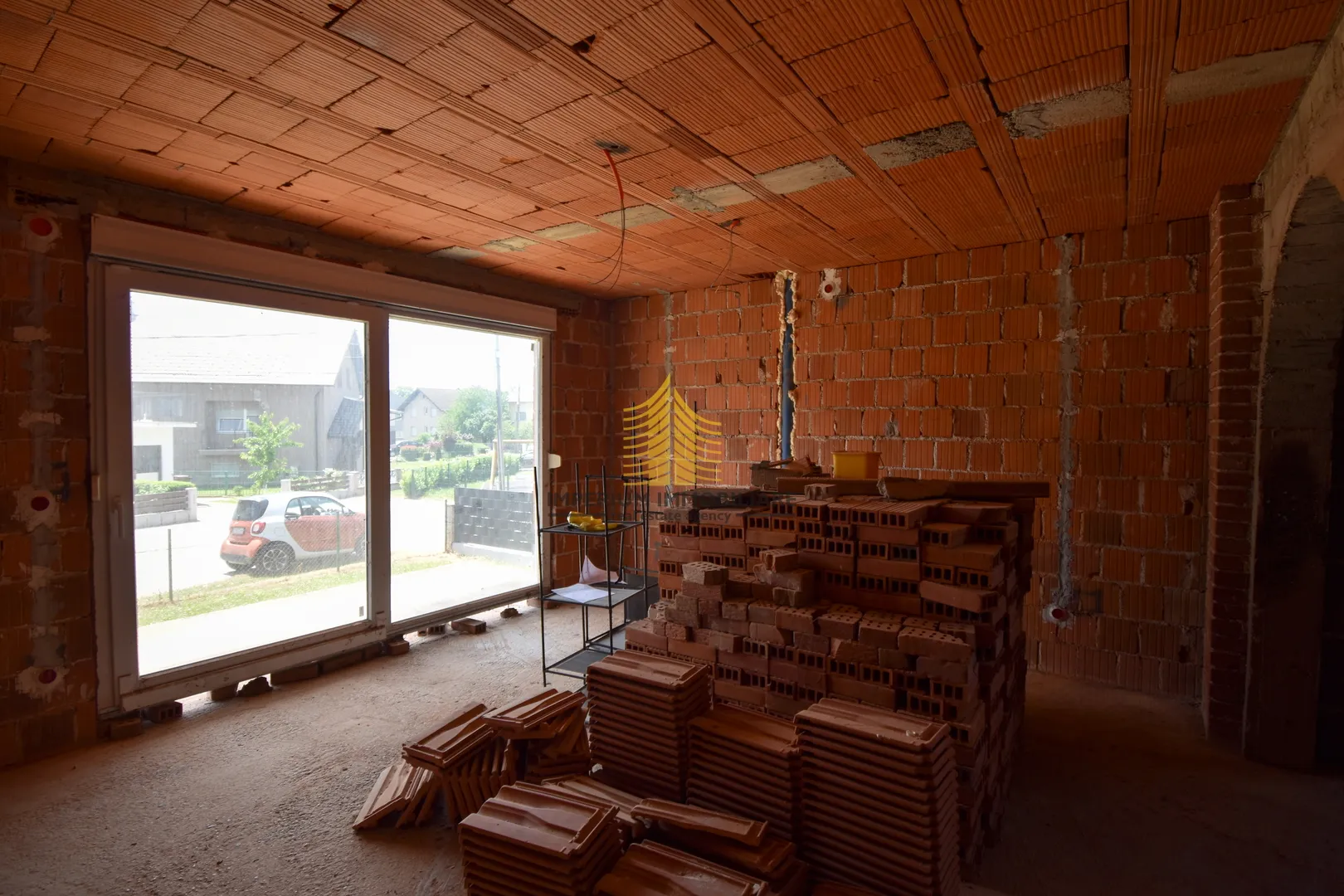 kuća sa 6 stanova, prodaja, sesvete, 560m2 - slika 13