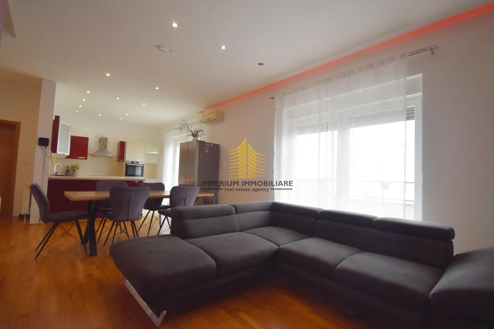 Kuća, Najam, Podsljeme, Šestine, 400m2, Samostojeća - Zagreb