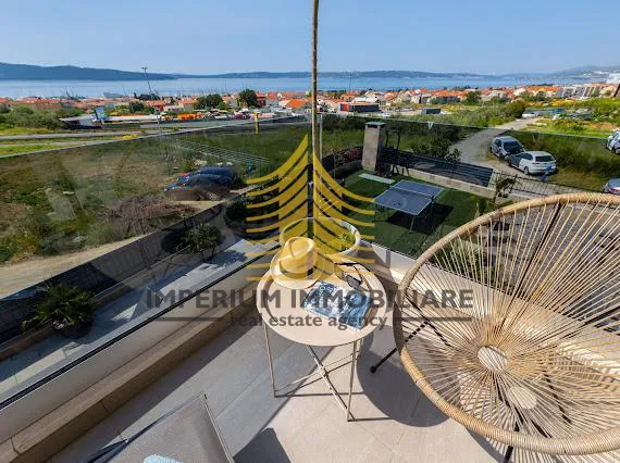 kuća, najam, kaštel sućurac, 70m2, samostojeća - slika 11