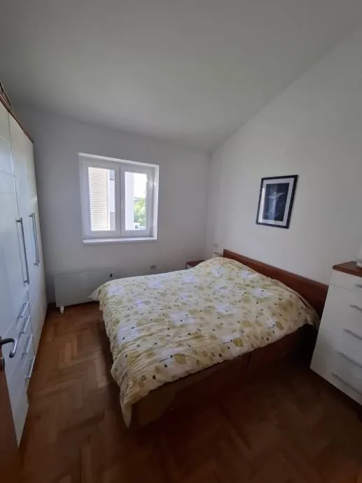 stan, 3-soban, novigrad, 80 m2 + parking, prilika! - slika 3