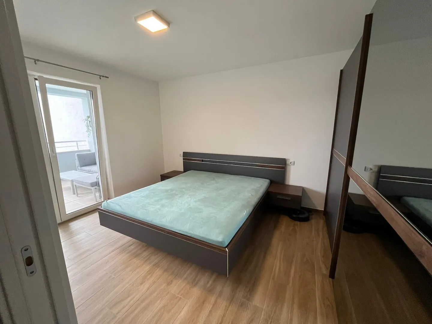 stan, 3-soban, pula (veruda), 65 m2 + parking, prilika! - slika 3