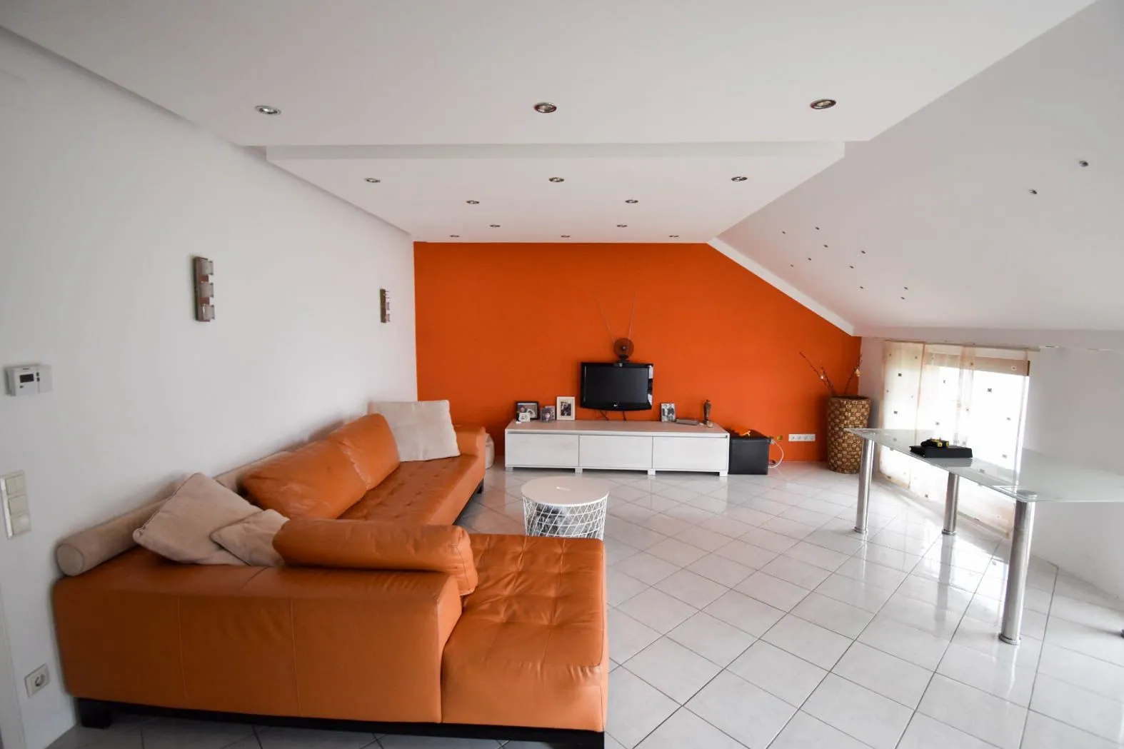 stan: granešina, 120m2, najam - slika 9