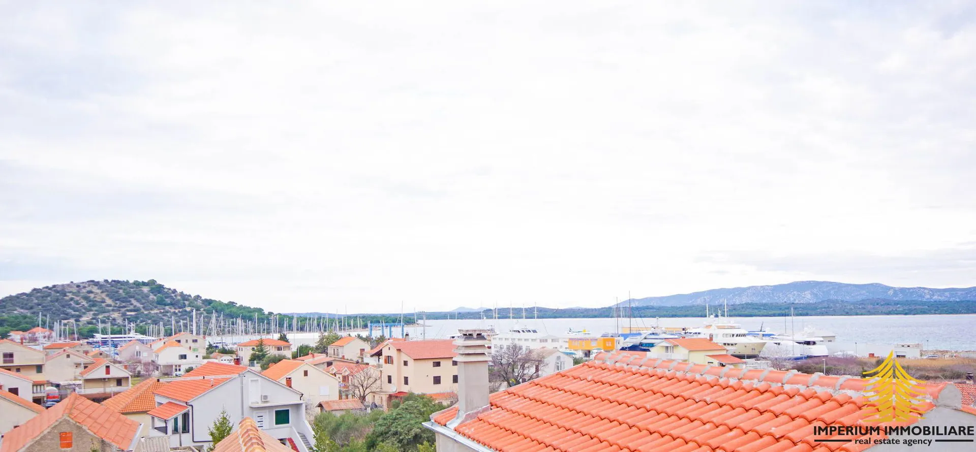 predivna apartmanska kuća, murter, betina - slika 5
