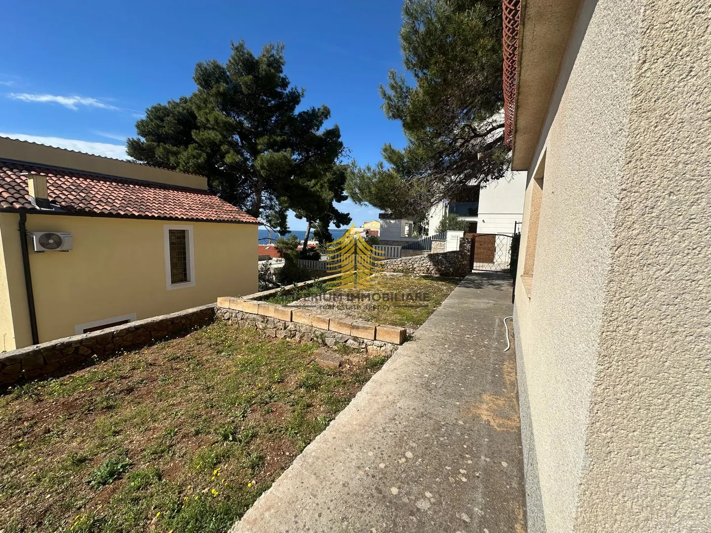 kuća, prodaja, okrug, okrug gornji, 120m2, samostojeća - slika 12
