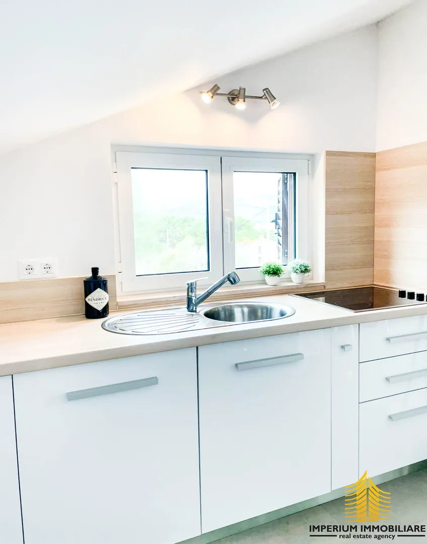 predivna apartmanska kuca - arbanija - slika 6