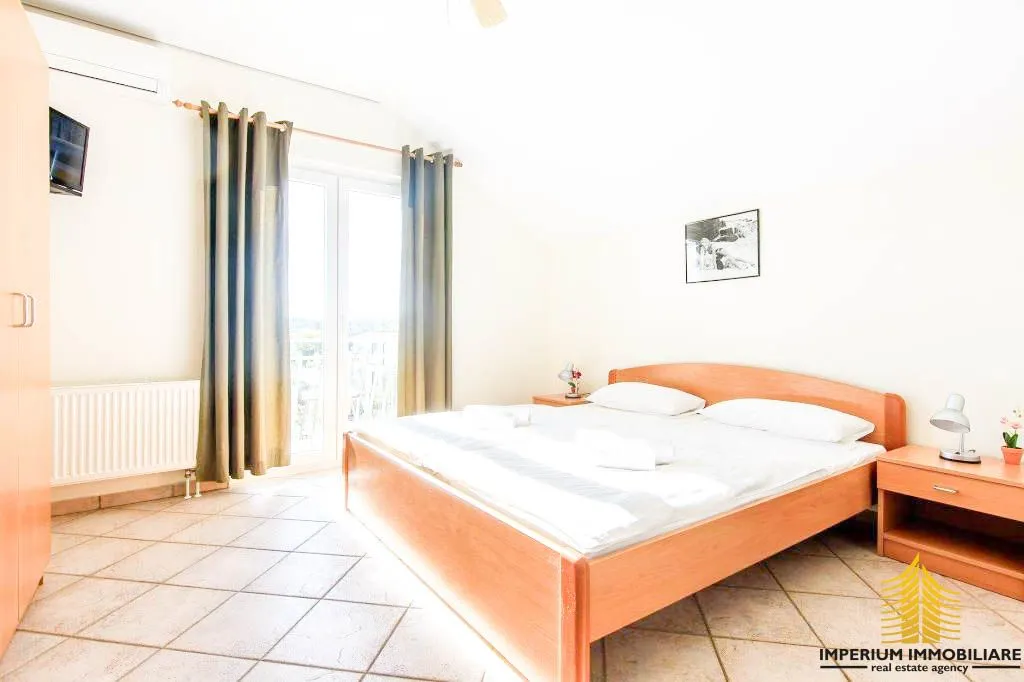 predivna apartmanska kuća - murter, jezera - slika 7