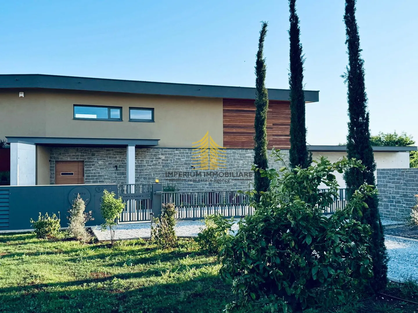 kuća, prodaja, vodnjan, 340m2, samostojeća - slika 2