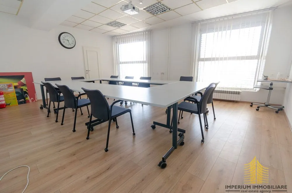 poslovni prostor, 300 m2, knežija, 8 prostorija, uređen - slika 5