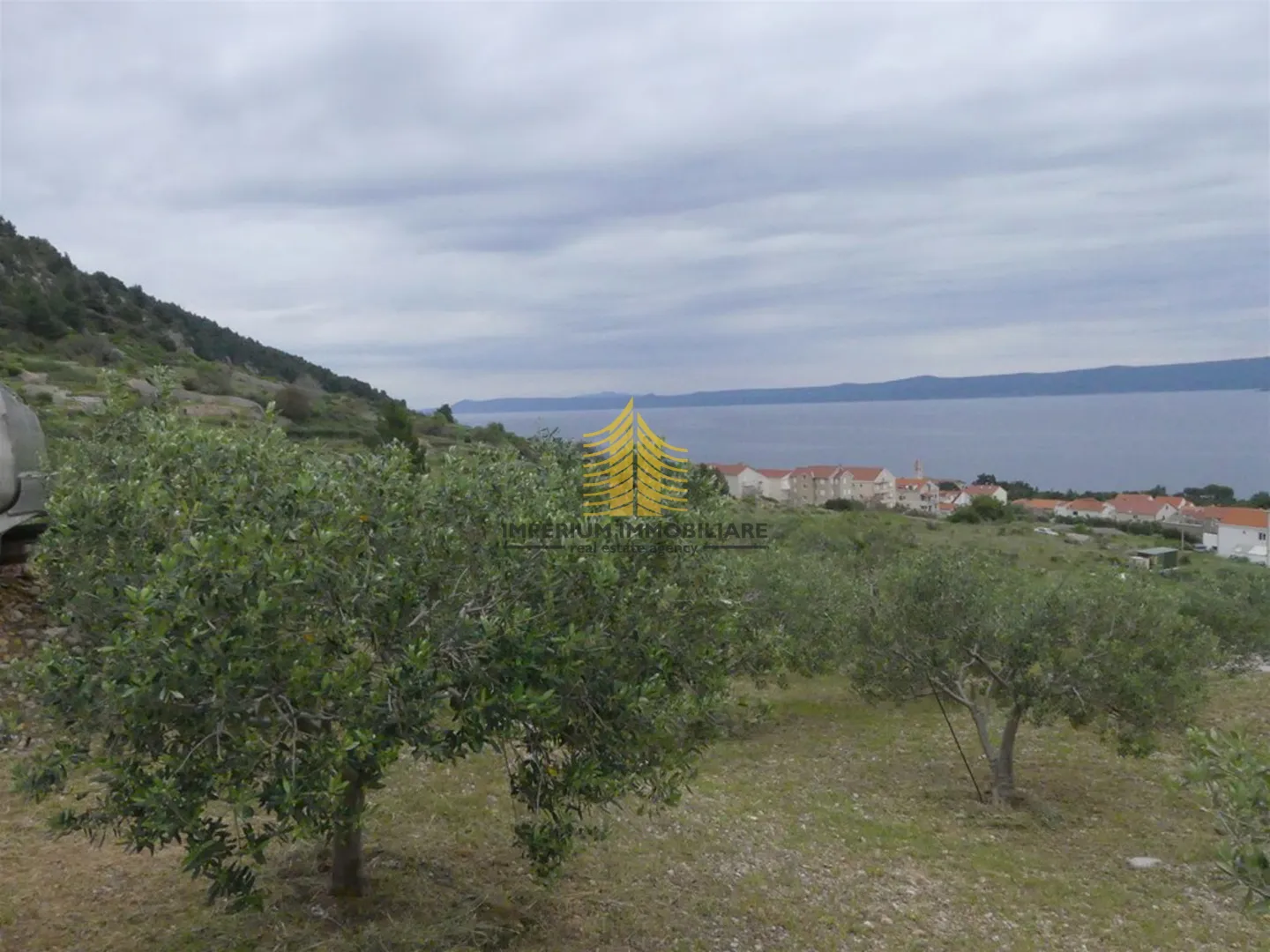 zemljište, prodaja, bol, 2000m2, poljoprivredna površina - slika 2