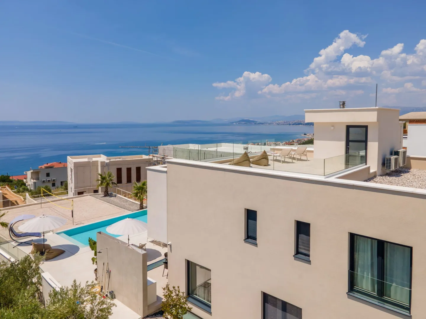villa s bazenom, 300m2, podstrana - slika 10