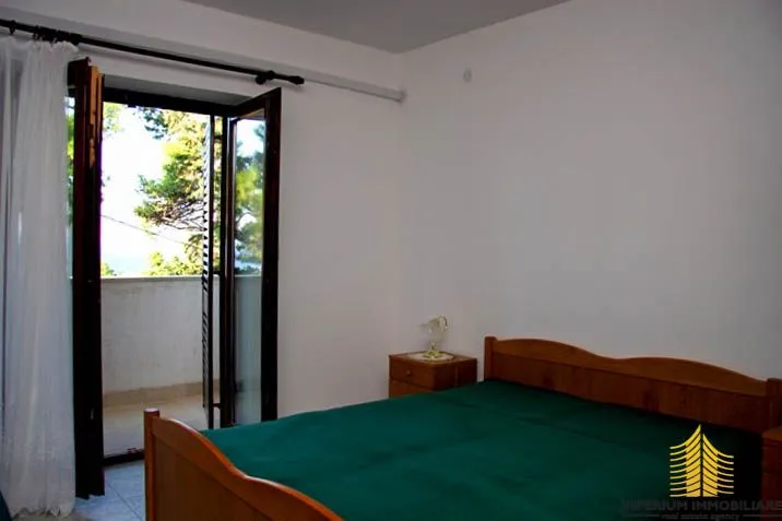 prilika - kuca na braču u neposrednoj blizini plaže - slika 15