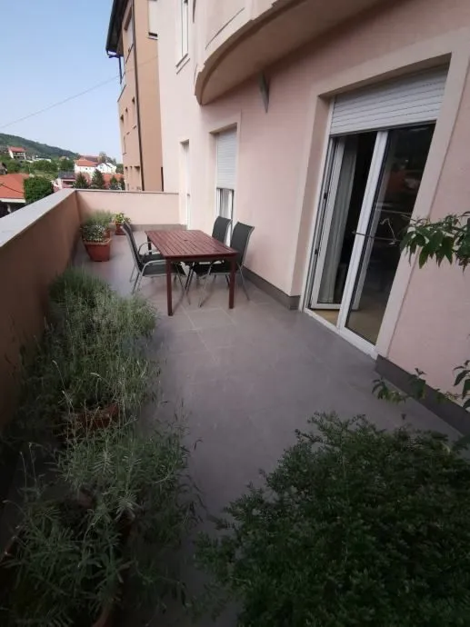 kuća: zagreb (šestinski kraljevec), 400.00 m2 - slika 6