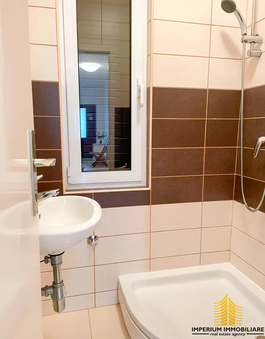 predivna apartmanska kuca - arbanija - slika 11