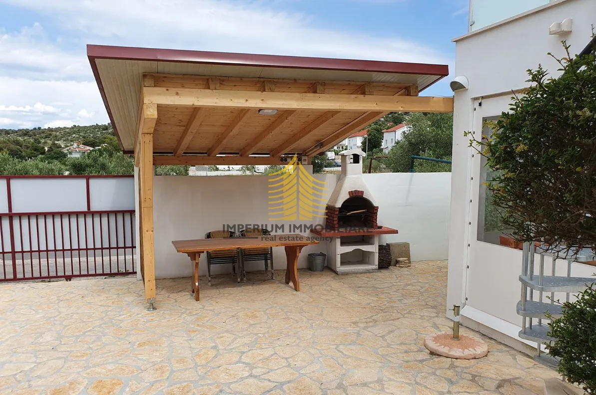 kuća, prodaja, rogoznica, 200m2, samostojeća - slika 4