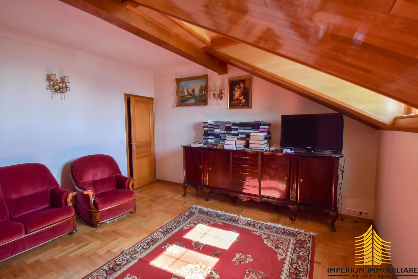 prodaja kuće jastrebarsko, 340m2, vrt+garaže, prilika ! - slika 6