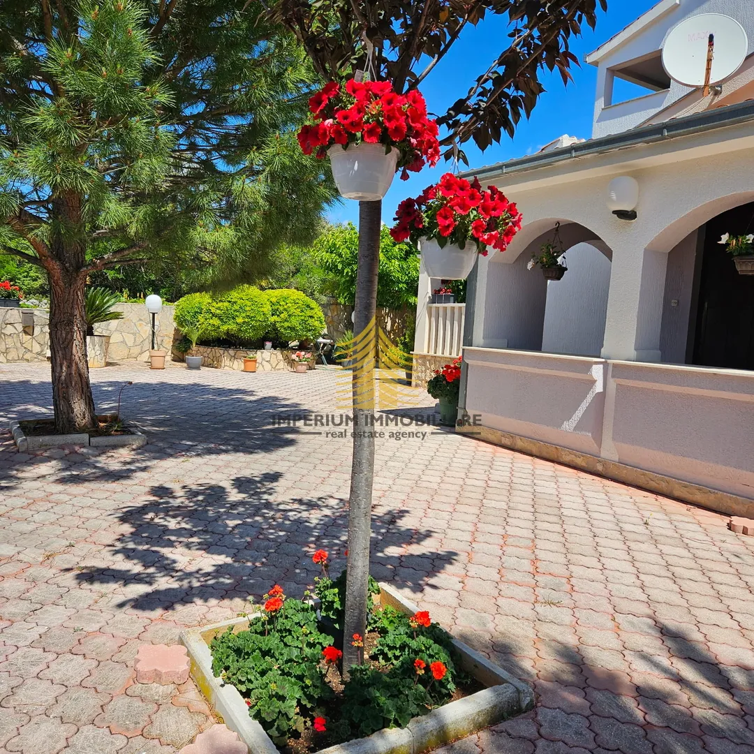 kuća, prodaja, marina, 470m2, samostojeća - slika 13