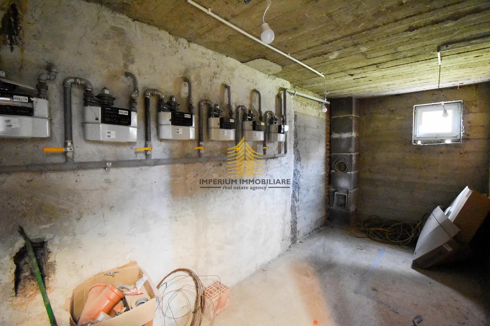 kuća sa 6 stanova, prodaja, sesvete, 560m2 - slika 8