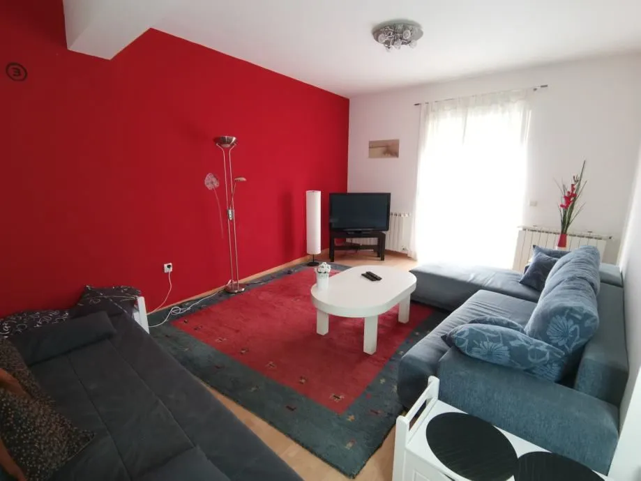 kuća: zagreb (šestinski kraljevec), 400.00 m2 - slika 11