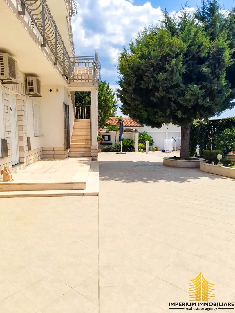 predivna apartmanska kuća - murter, jezera - slika 37