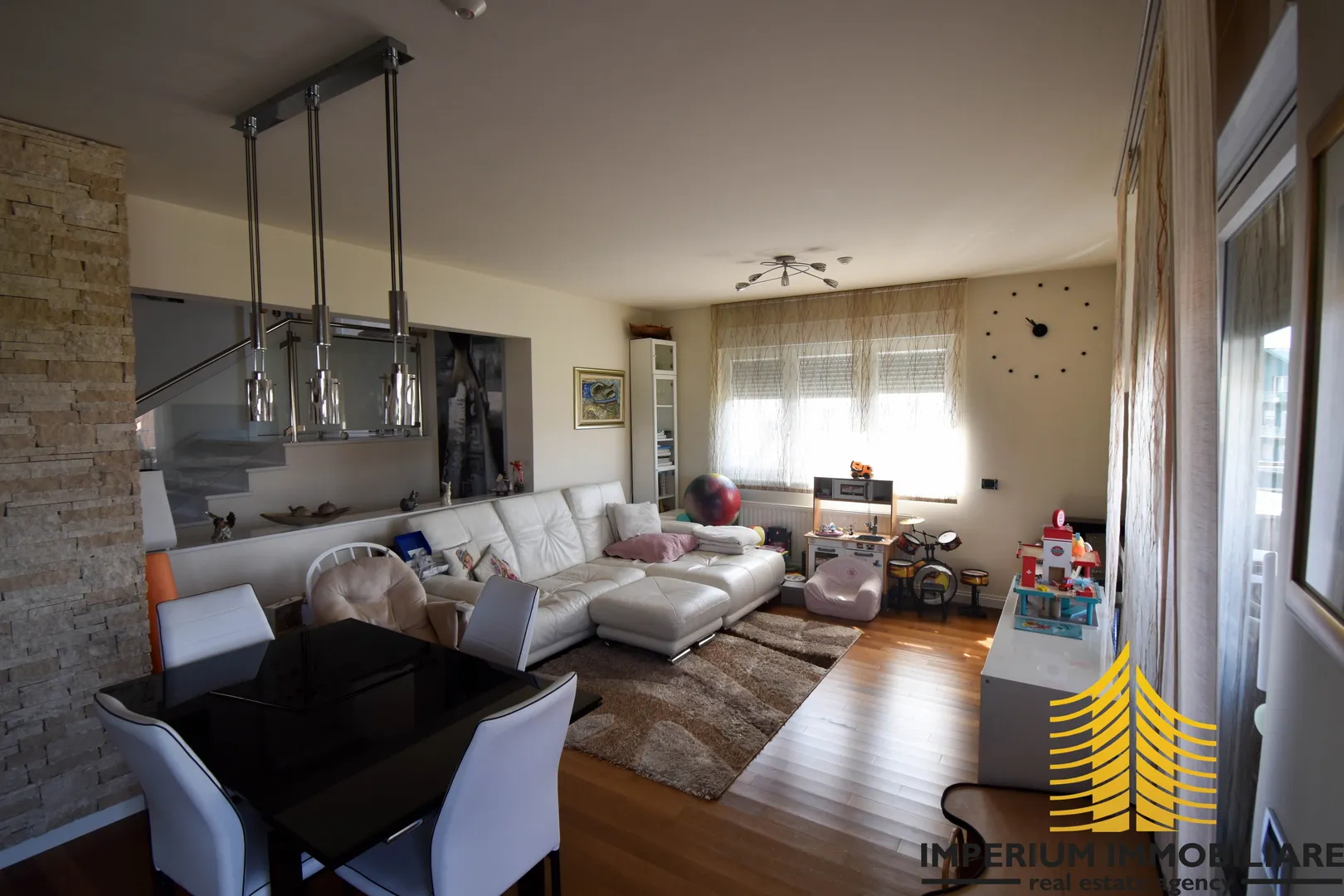 stan zagreb, penthouse (dvoetažni), laščina - 123m2 (prodaja) - slika 1
