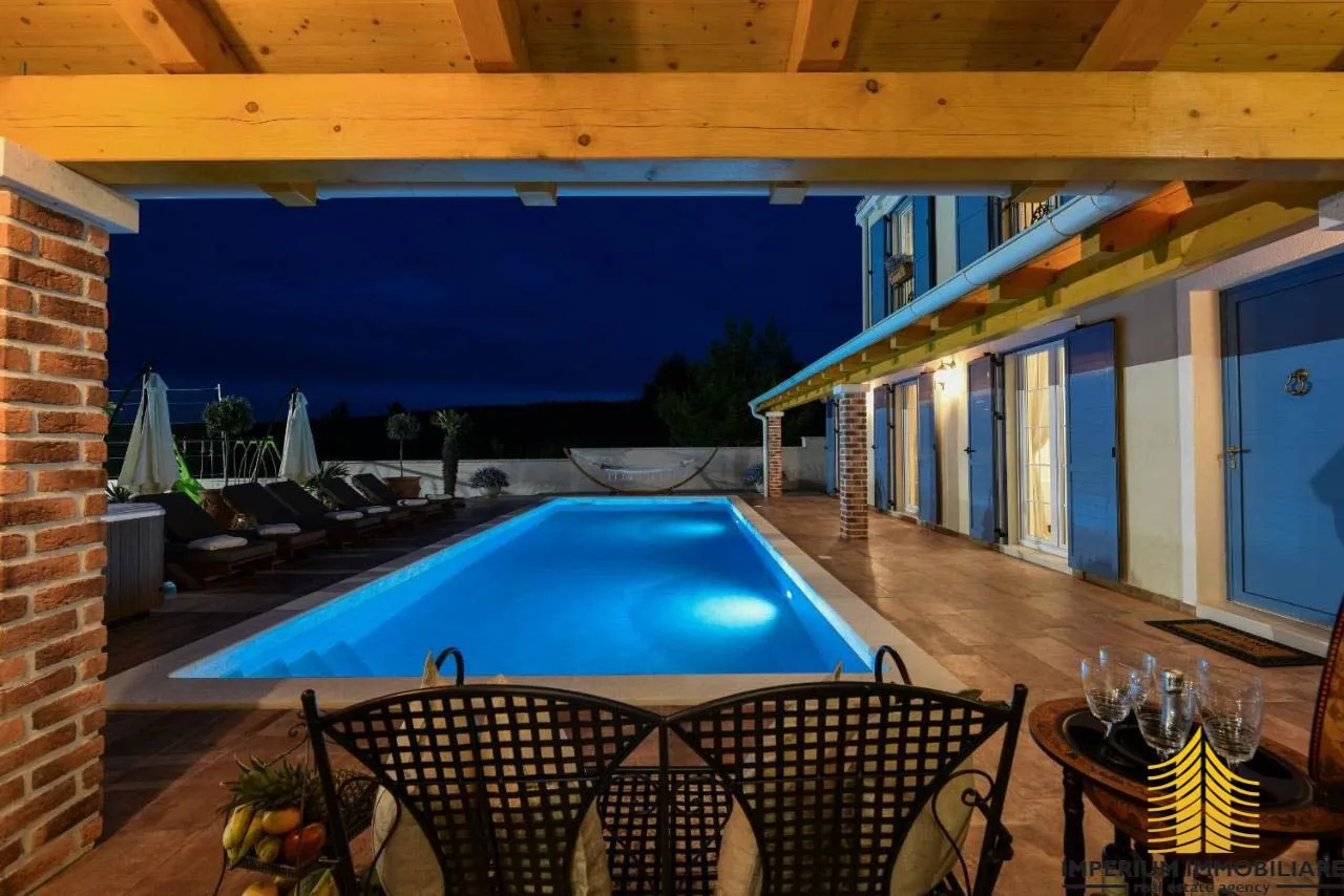 luxury villa with swimming pool and tennis court, pridraga, croatia - slika 20