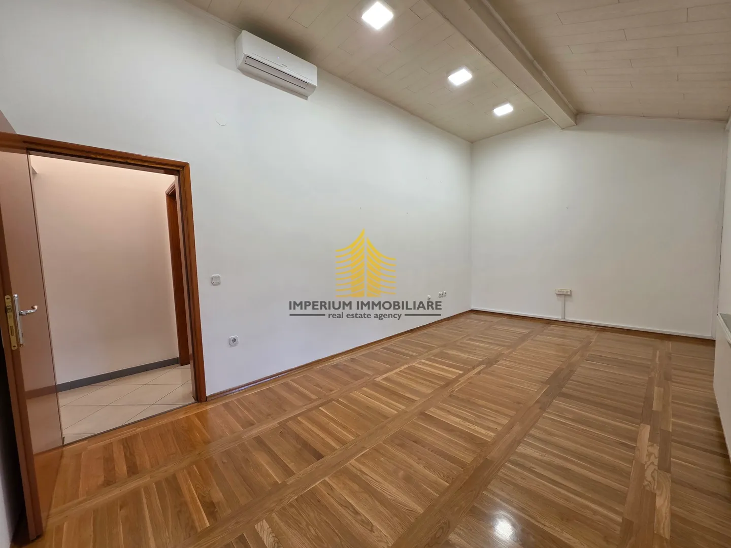 Poslovni prostor, Najam, Trnje, Trnje, 100m2, Ured - Zagreb