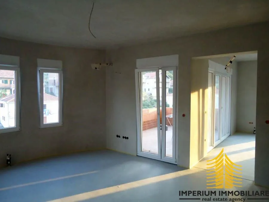 kuća 440 m2 s 5 stambenih jedinica , čiovo (prodaja) - slika 4