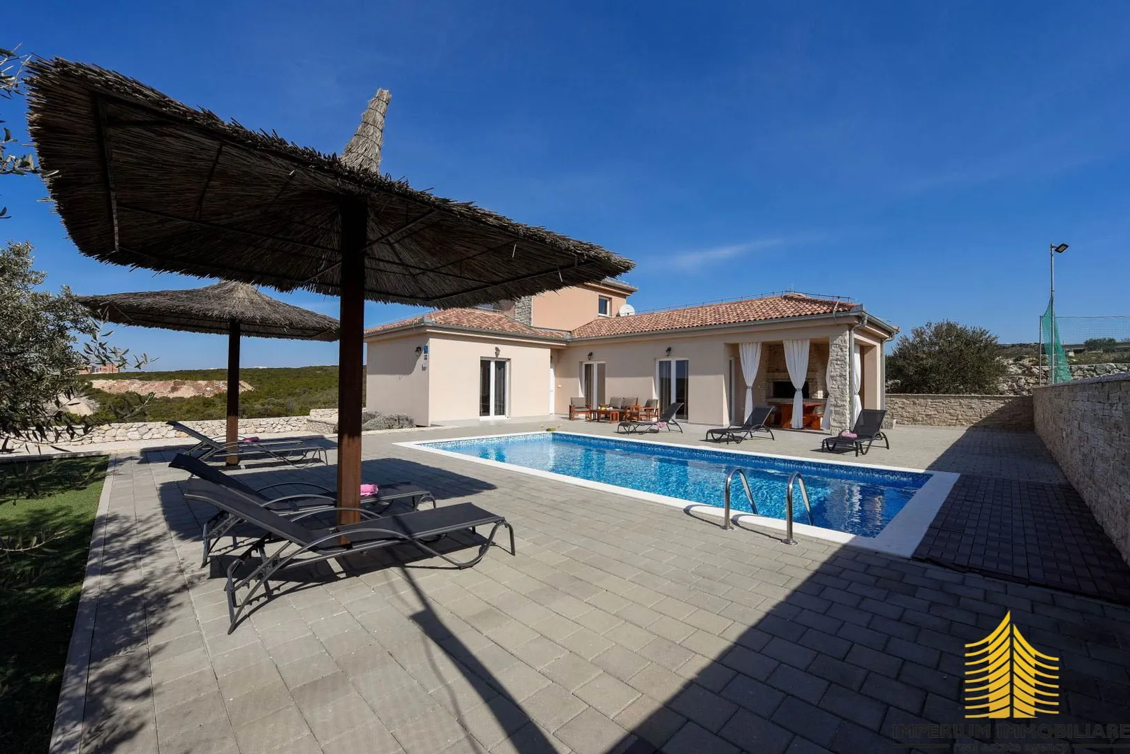 luxury villa with swimming pool and tennis court, debeljak, croatia - slika 4