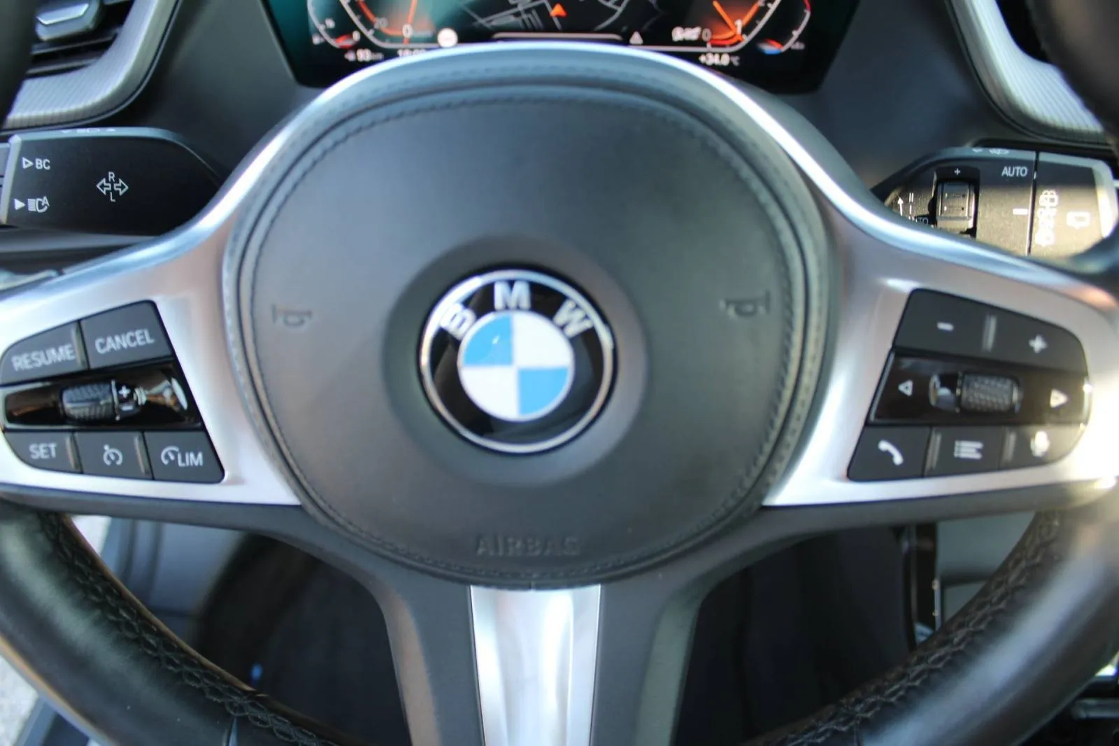 bmw serija 1 118i m paket *harman kardon, led, navigacija, kamera* - slika 16