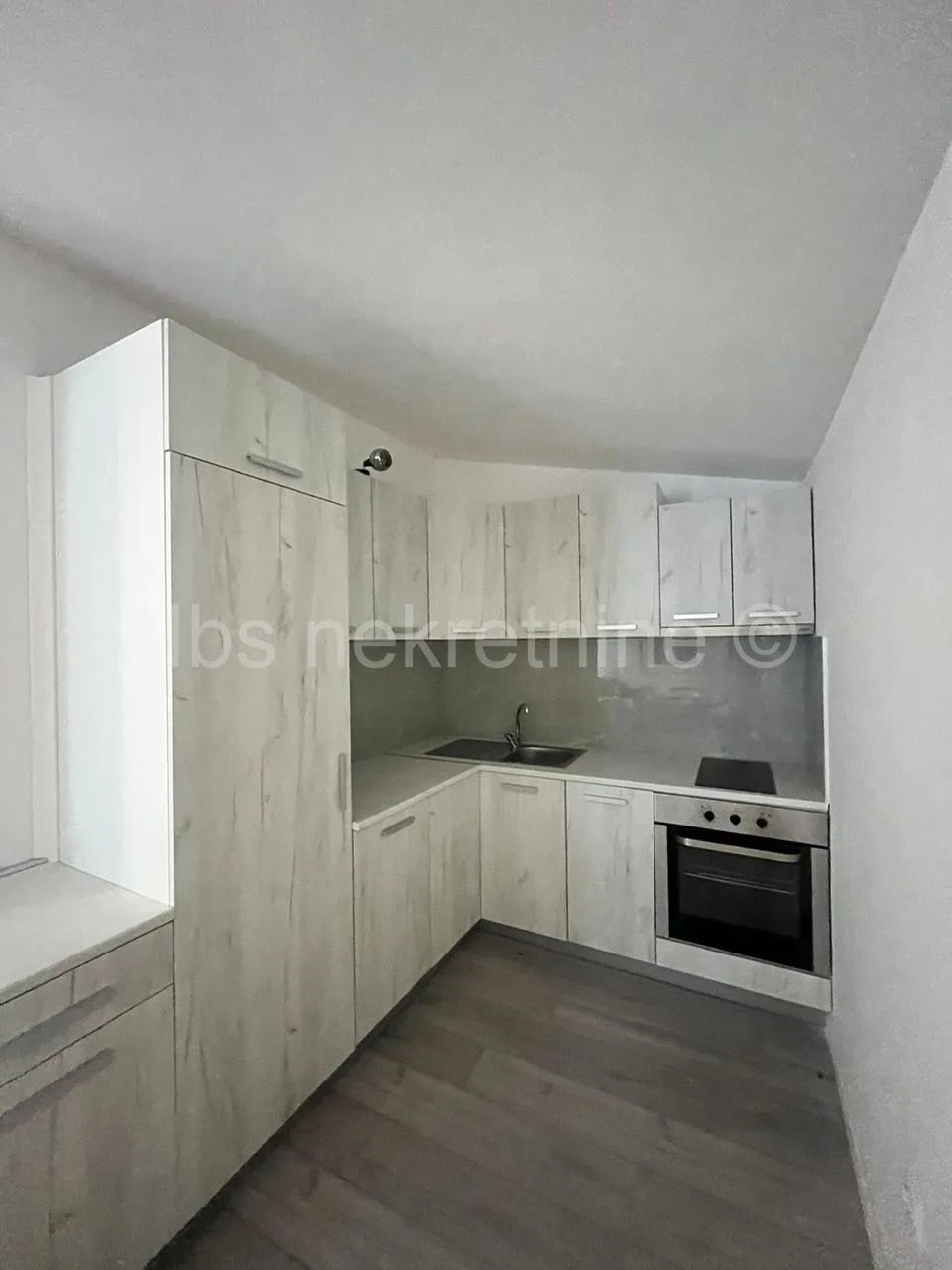 milna, brač - kompletno renovirana prizemnica, 65 m2, drugi red od mora - slika 10