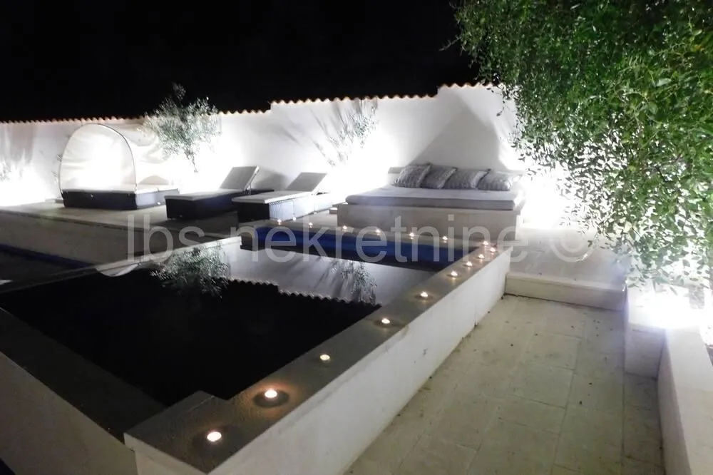 villa u sutivanu, brač - slika 12
