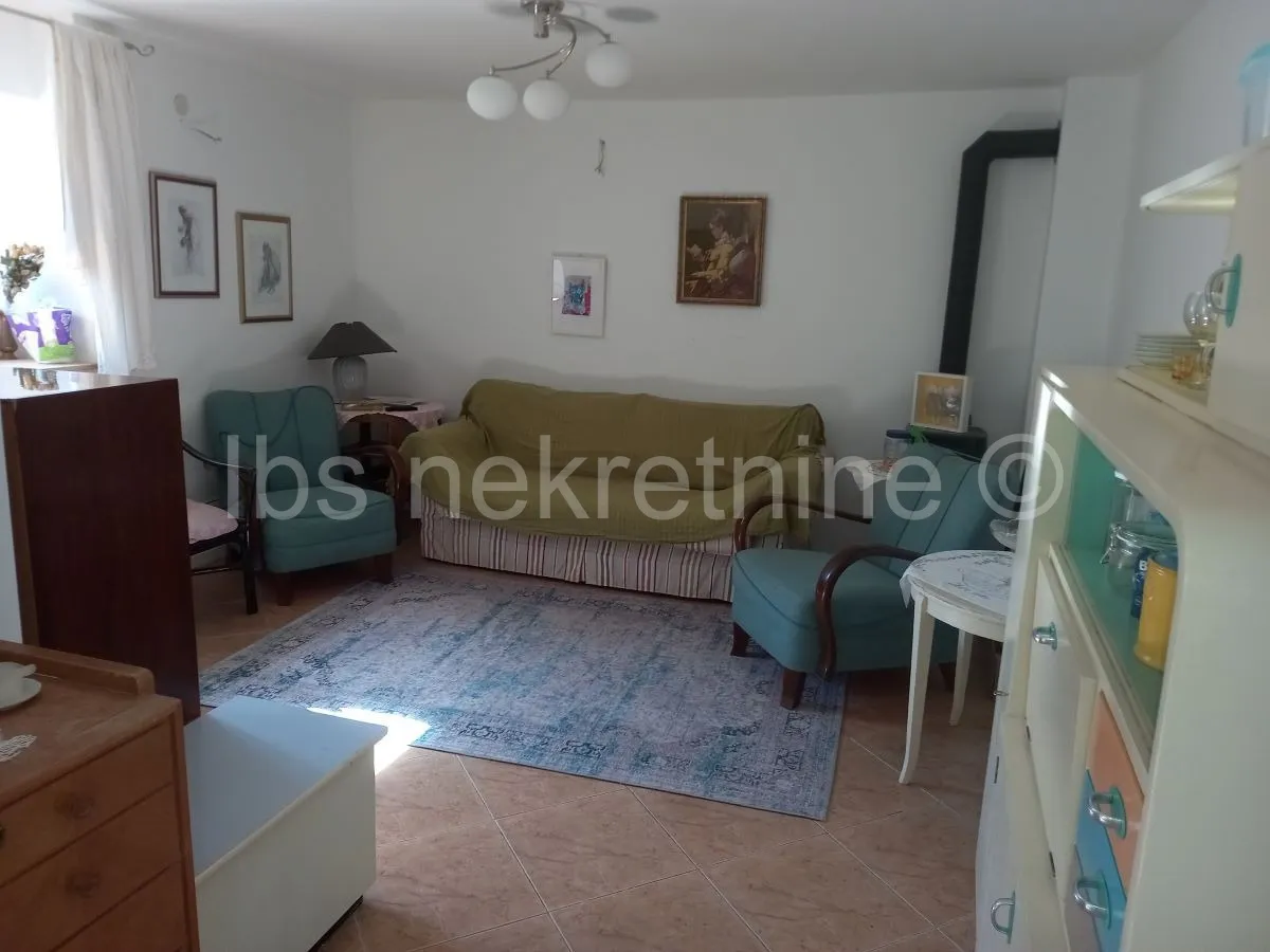 kuća prodaja sinj 101 m2 - slika 6