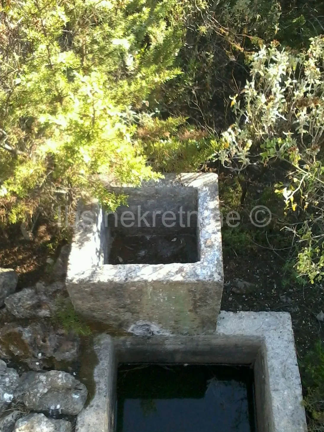zemljište prodaja vis 32100 m2 - slika 2