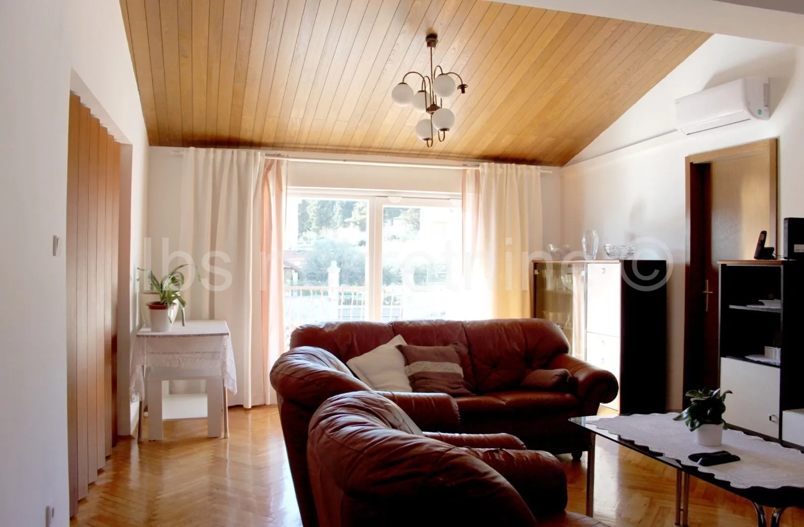 jedinstven stan na marjanu s vrtom i garažom - 145m² + 209m² vrta - slika 5