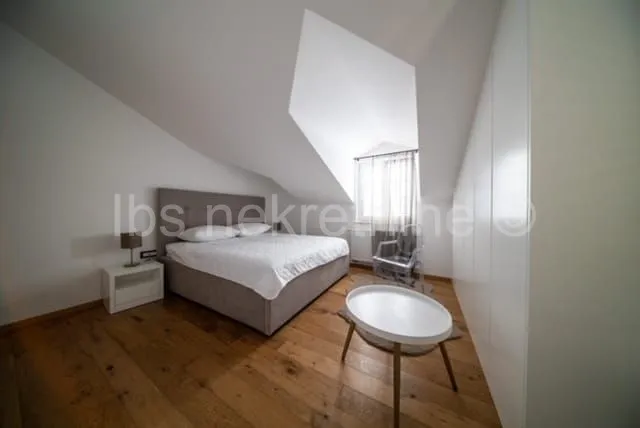glavice - sinj, prekrasna moderna kuća na parceli od 3200m2!! - slika 18
