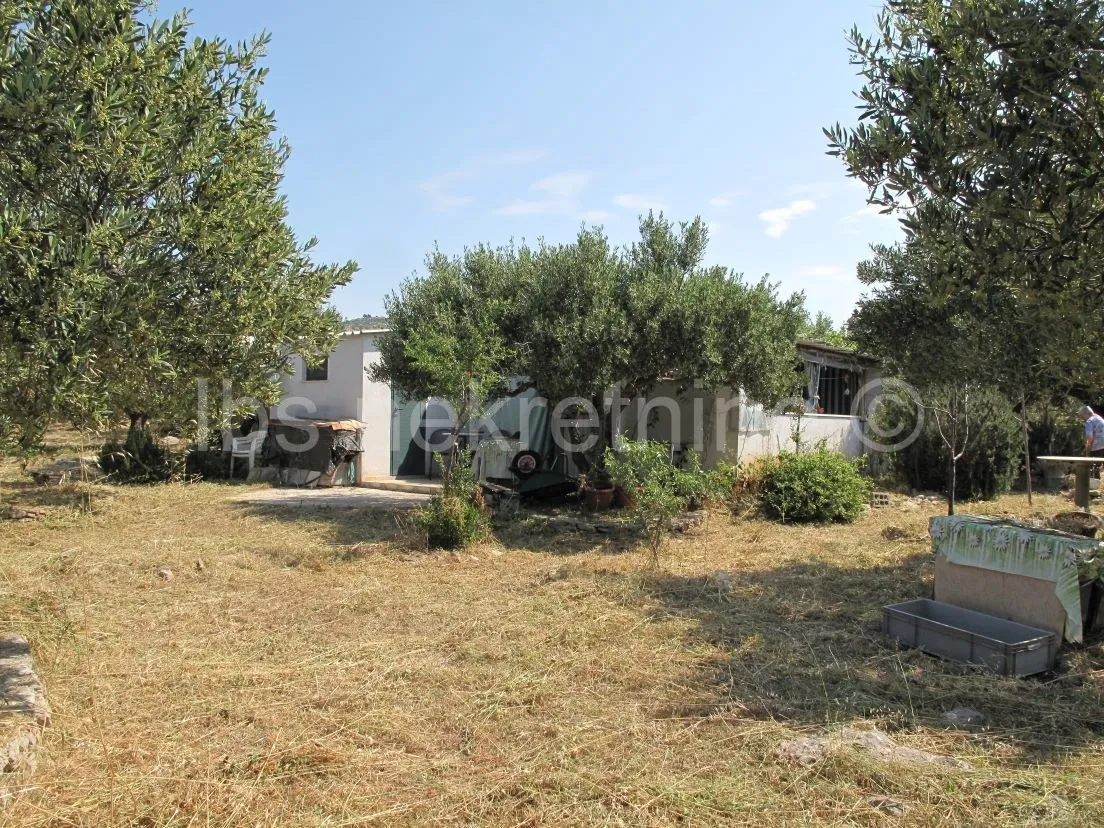 zemljište prodaja milna 3500 m2 - slika 3