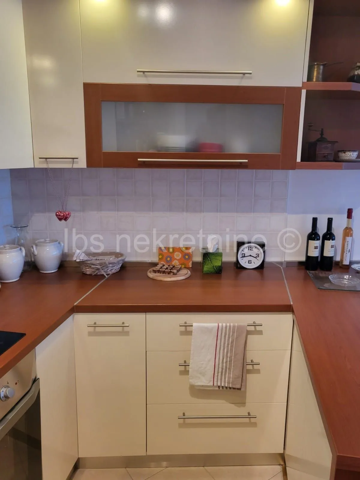 žnjan - komforan dvosobni stan sa vrtom i parkirnim mjestom!! - slika 6