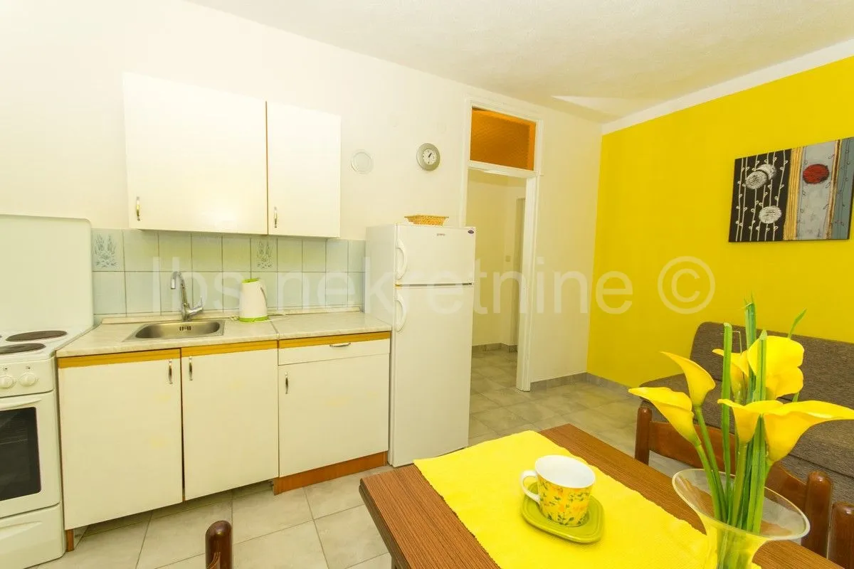 lijepa apartmanska kuća s bazenom!! - slika 6