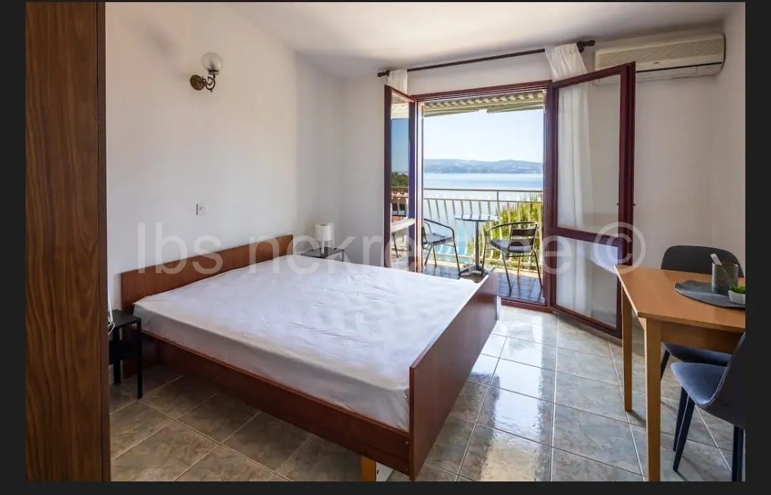 stanići - apartmanska kuća 50m od mora!! - slika 7