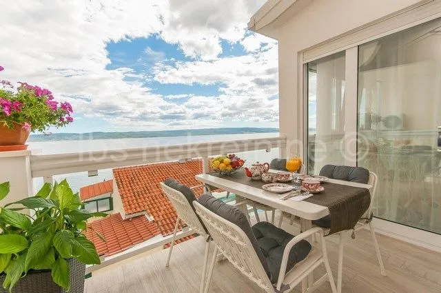 kuća sa apartmanima drugi red do mora!!! - slika 5