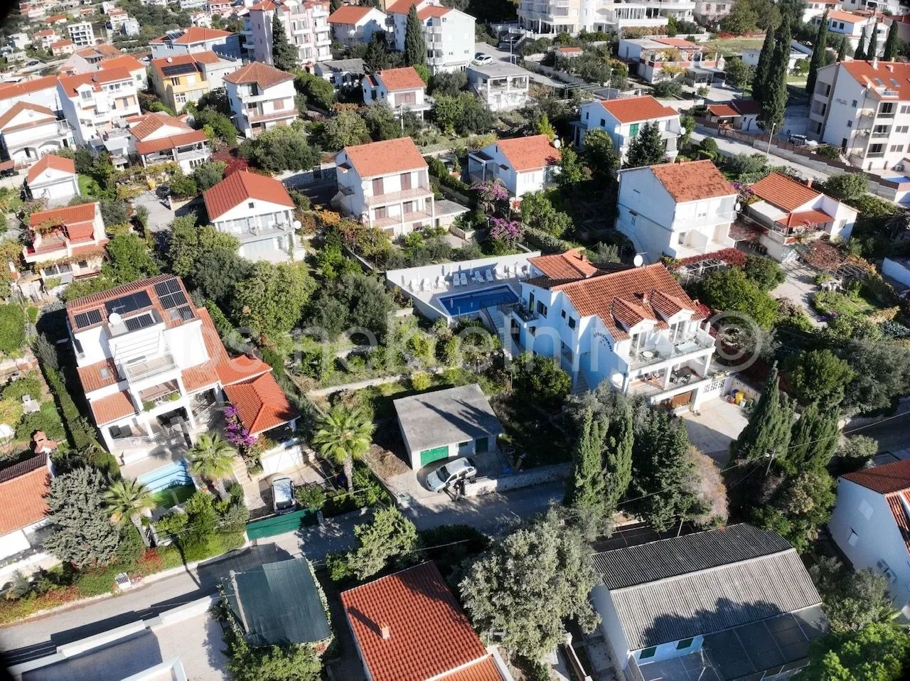 seget vranjica - građevinsko zemljište drugi red od mora - slika 2