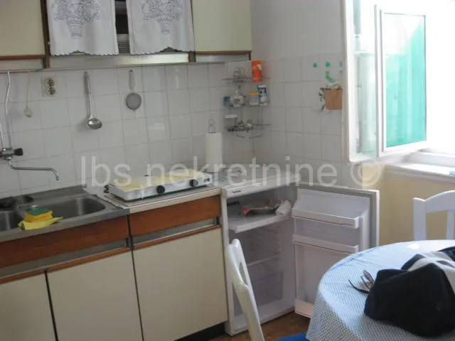 kuća prodaja vis 109 m2 - slika 2