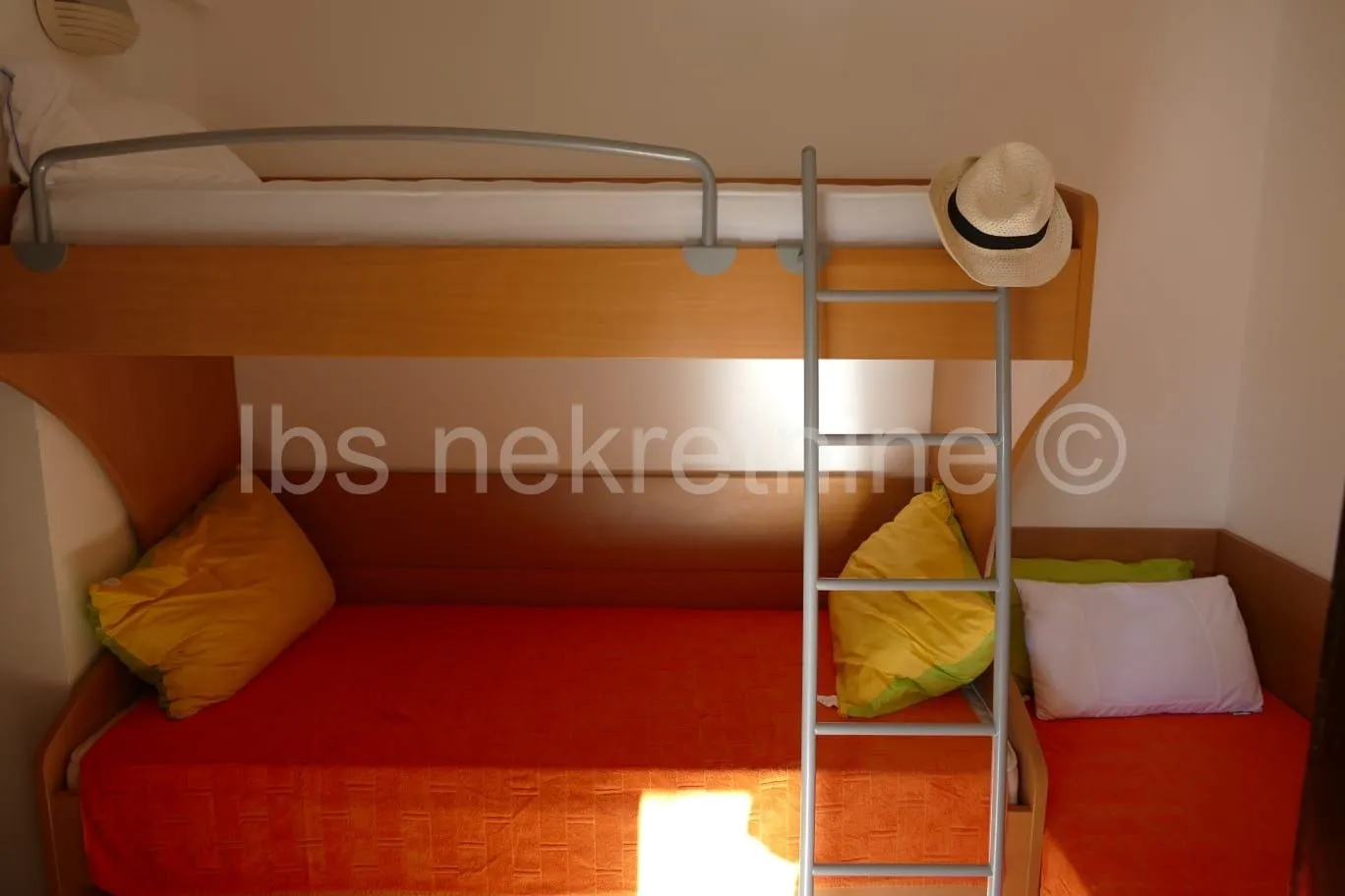 milna - prekrasna kuća 30m od mora!! - slika 17