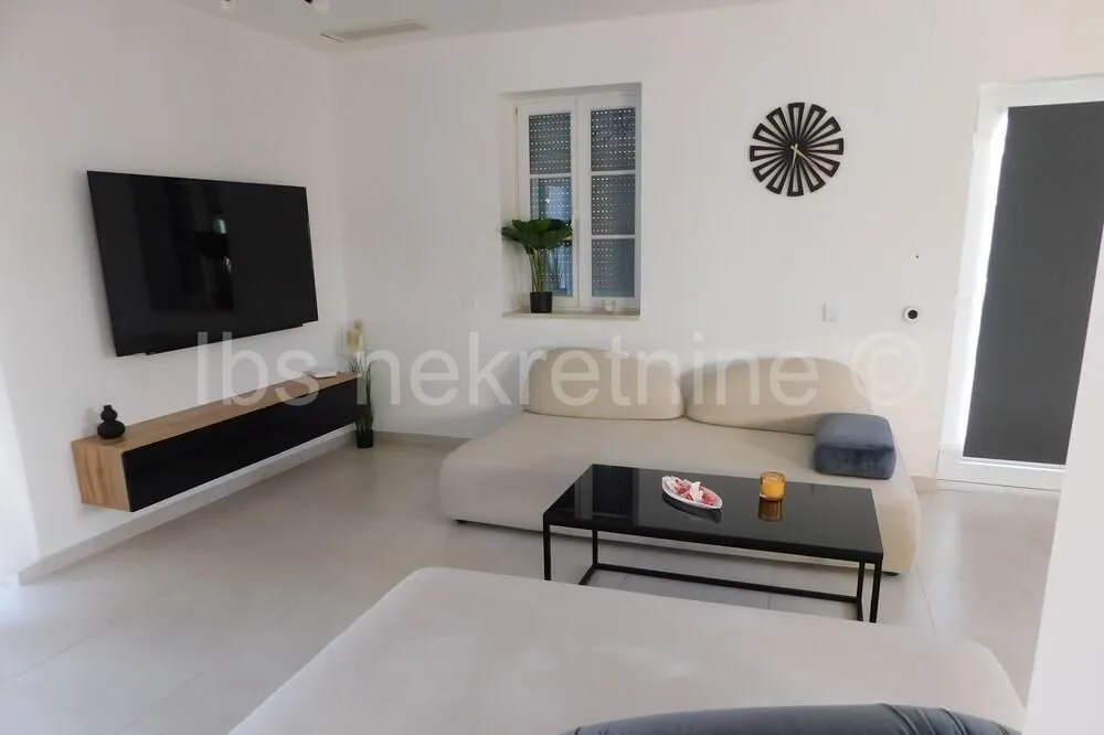 villa u sutivanu, brač - slika 6