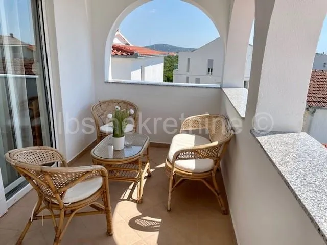 rogoznica-samostojeća kuća!! - slika 20