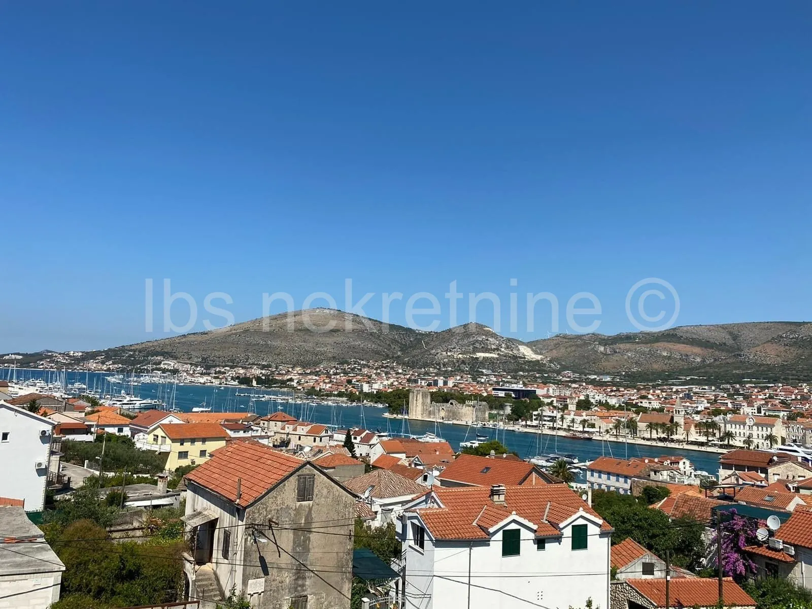 TROGIR!!! Kuća s pogledom na rivu! - Trogir, Trogir