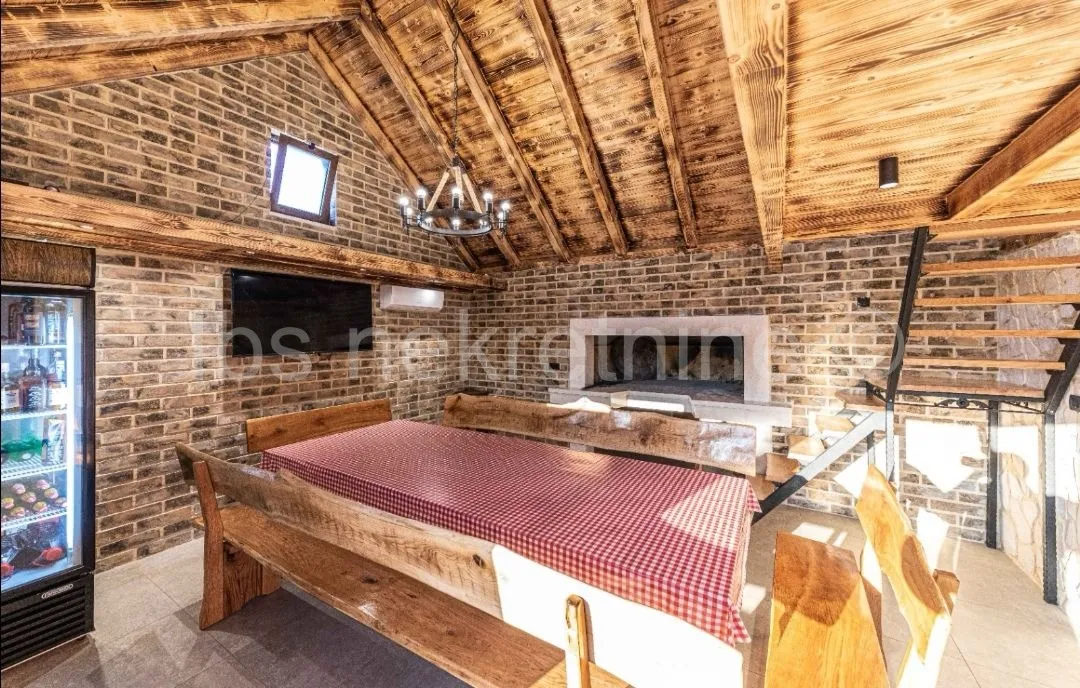 ***divojevići - seosko imanje na 10,000 m2!!!*** - slika 7