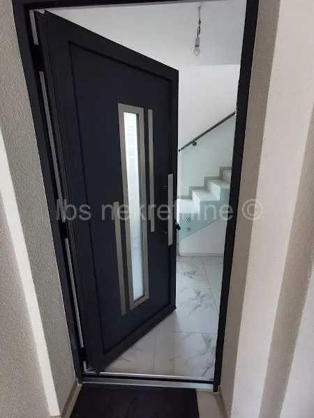 *** moderno namješten trosoban penthouse!!!*** - slika 4